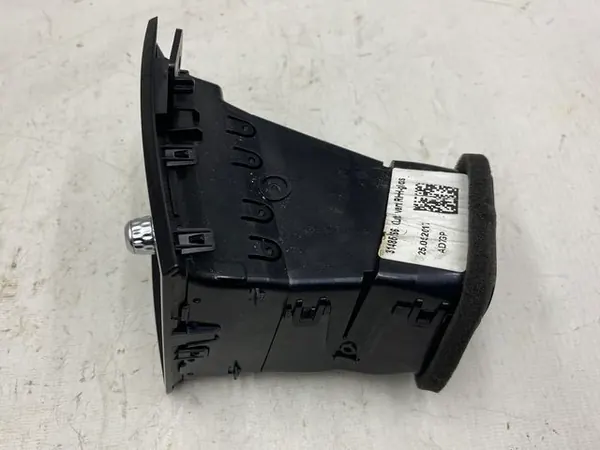 Volvo S90 V90 rechte Lüftungsgitter OEM 31485266 image 3