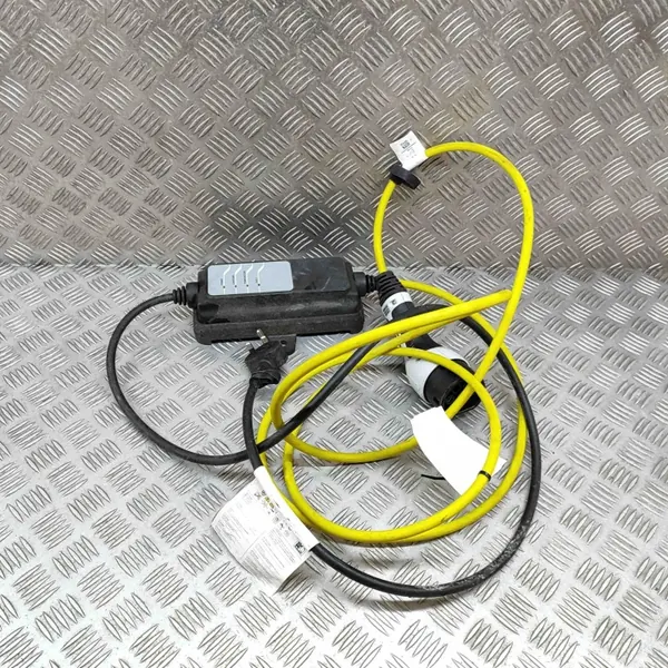 BMW i3 Batteriladdningskabel OEM 35086603 image 3
