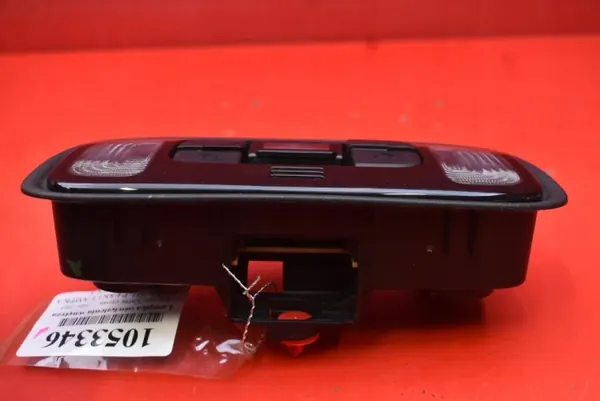 Luz interior dianteira OEM 81260-0D260 - Toyota image 7