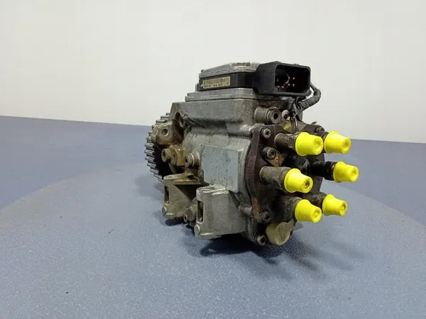 Kraftstoffpumpe AUDI A6 C5 A4 PASSAT B5 2.5 TDI 059130106C image 3