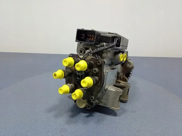 Kraftstoffpumpe AUDI A6 C5 A4 PASSAT B5 2.5 TDI 059130106C image 5