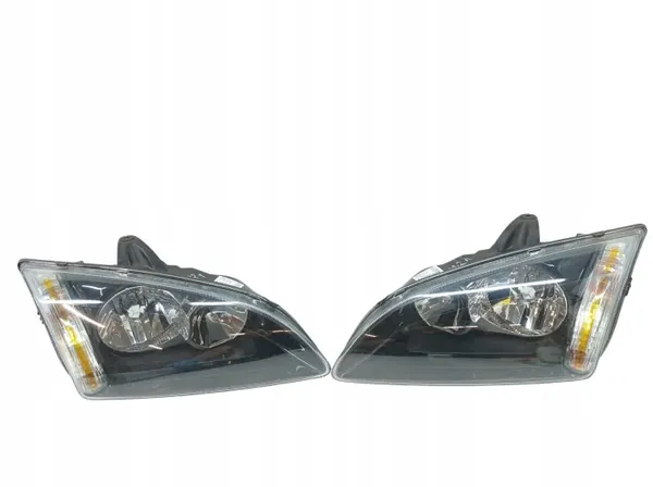 Ford Focus Mk2 Headlight Set 4M5113W029KE image 2