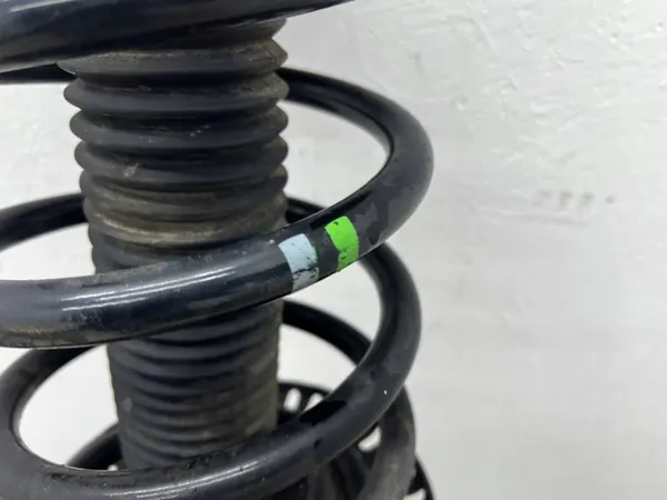 Snodo ammortizzatore anteriore destro VW Transporter T5 image 4