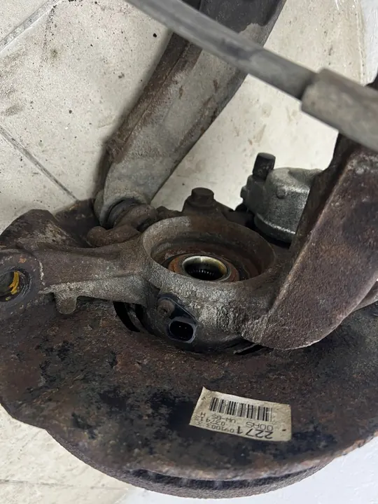 Snodo ammortizzatore anteriore destro VW Transporter T5 image 8