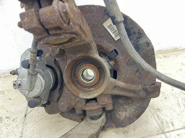 Snodo ammortizzatore anteriore destro VW Transporter T5 image 9