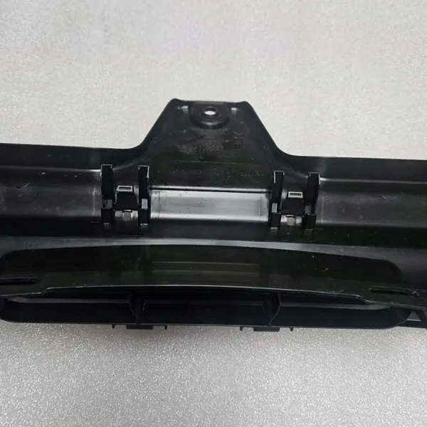 Mercedes GLC A254 Etupyörän turvavyöpeite OEM A2545000100 image 7