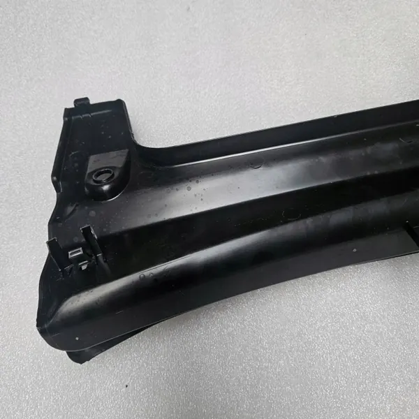 Mercedes GLC A254 Etupyörän turvavyöpeite OEM A2545000100 image 8