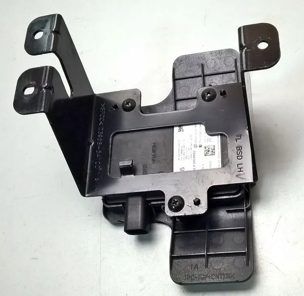 Vänster bakre radarsensor Hyundai Tucson III 2015-2020 OE image 4