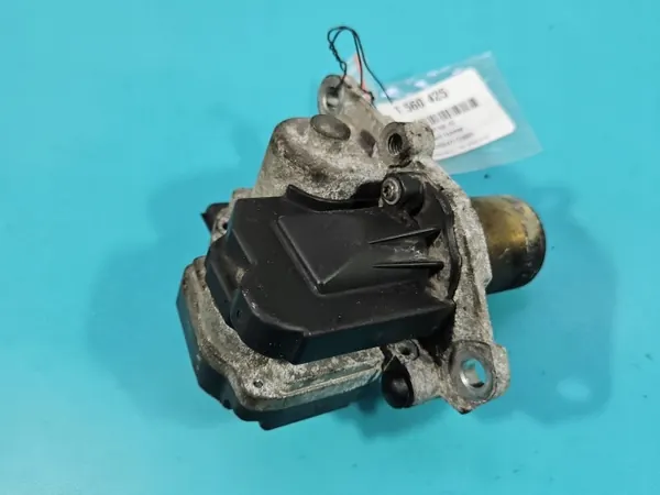 Käytetty EGR-venttiili OEM 147101423R Renault Expressille image 5