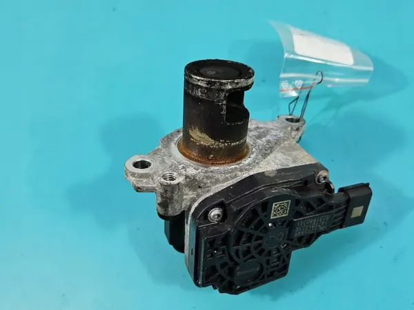 Käytetty EGR-venttiili OEM 147101423R Renault Expressille image 7