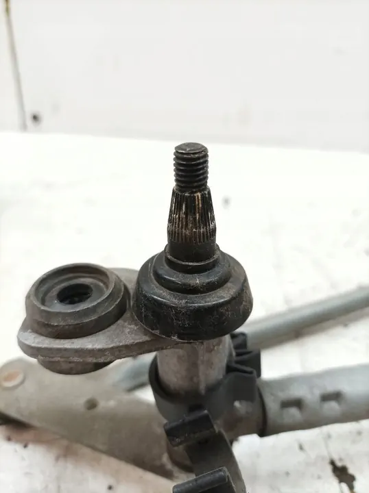 Etupyyhkijän mekanismi VW Volkswagen Passat VII B7 OEM 3AB955023 image 3