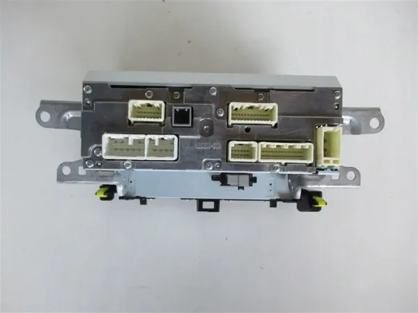 Toyota Yaris Radio OEM 86140-0D060 - Gebruikt image 3