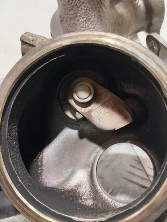 Auspuffkrümmer Maserati Ghibli 2015 OEM 14123785 image 8
