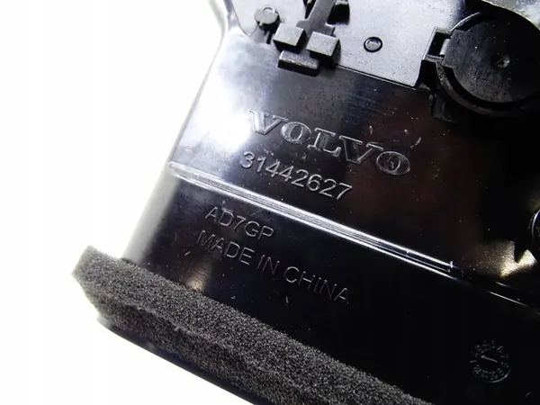 Volvo XC40 middenconsole OEM 31442628 - Gebruikt image 7