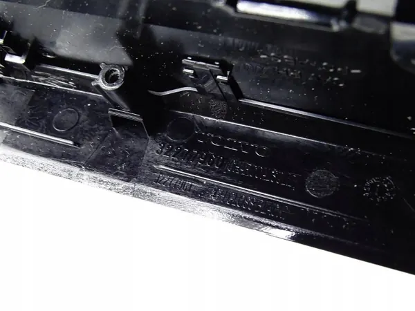 Volvo XC40 middenconsole OEM 31442628 - Gebruikt image 9