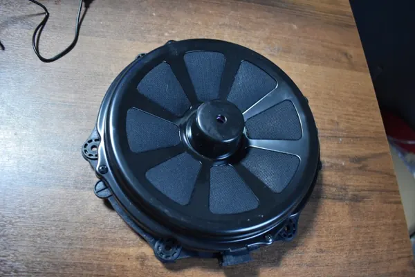 Altavoz Bose usado OEM 7PP035454N para Porsche image 2