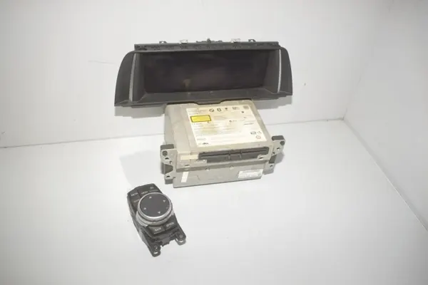 BMW X5 Navigationssystem OEM 9350723 Begagnad image 4