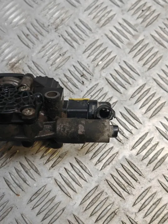 Volvo EBS-Modulatorventil OEM 21327360 - Gebraucht image 5