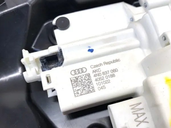 Dörrstopp OEM 4N0837060 Höger fram Audi A6 C8 image 3