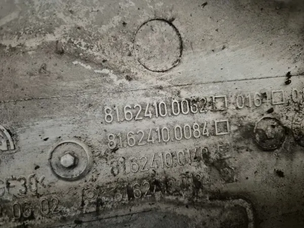 MAN TGL/TGM rechte Kabinensäulenabdeckung OEM 81624100062 image 3