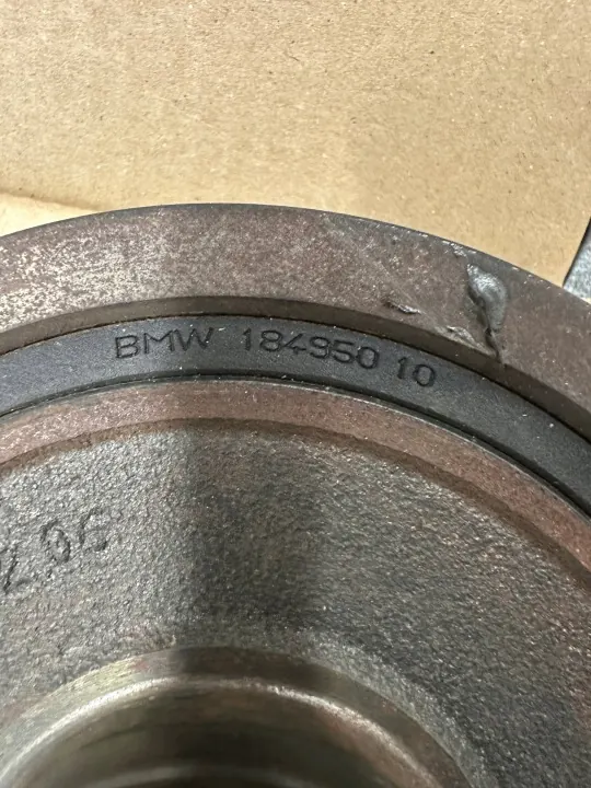 OEM 18495010 Kampiakselin hihnapyörä BMW F30 F31 2.0D B47 image 5
