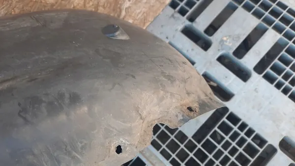 Front Right Wheel Arch Volvo V70 II 2.4B 30655666 image 7