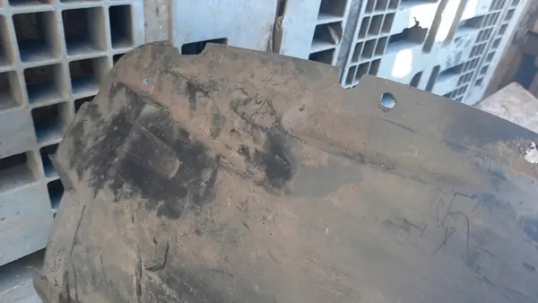 Front Right Wheel Arch Volvo V70 II 2.4B 30655666 image 8