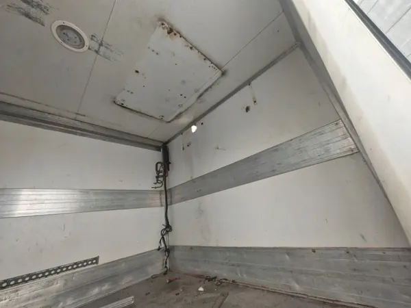 Carrocería Refrigerada OEM zabudowa_chlodnia 4,5m image 8
