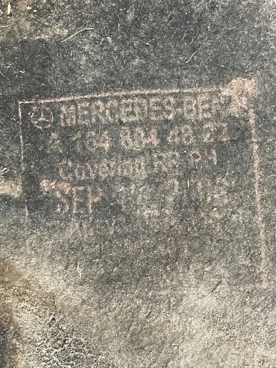 Mercedes-Benz GL X164 Taka-oikea Pyöränkaari image 3