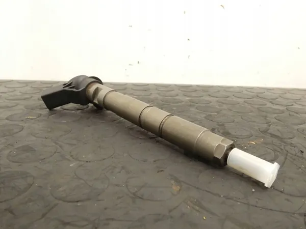 Iniettore Audi A8 S8 D3 Q7 4.2 TDI 0445115041 image 2