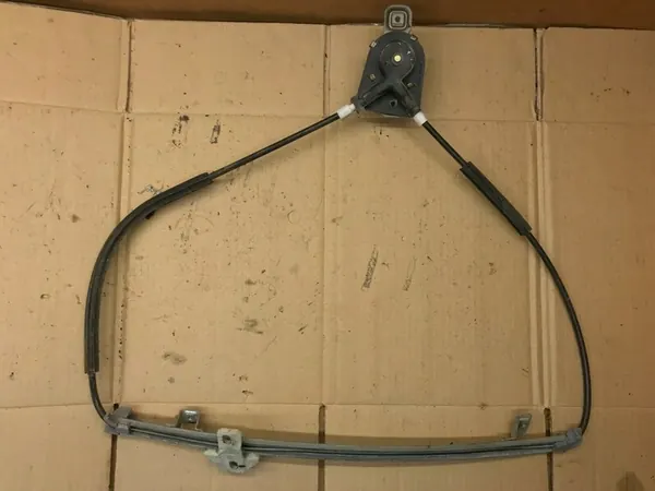 Volkswagen Golf II 1984 Vasemmanpuoleinen ikkunaostin image 5