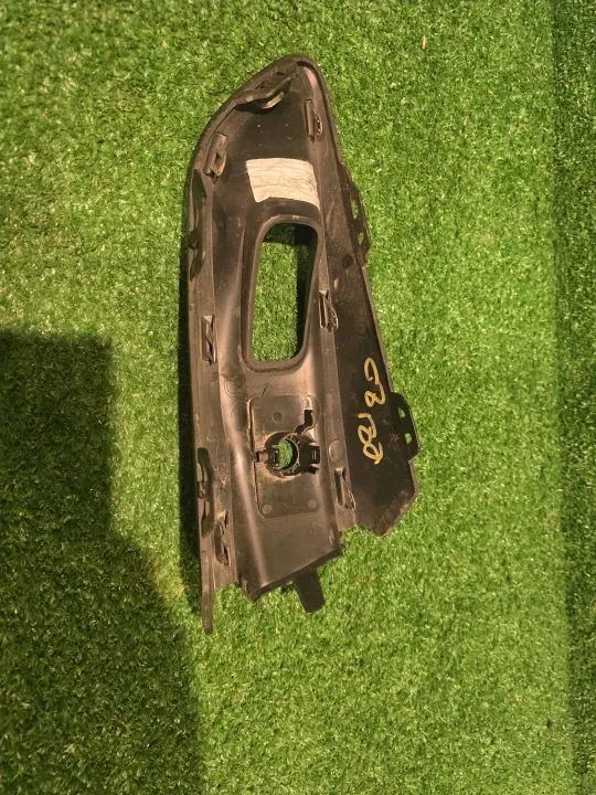 Renault ZOE bumperrooster OEM 261A28224R - Rechterkant image 3