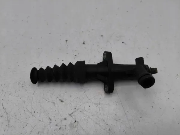 Citroen DS3 2010 Cilindro da embraiagem OEM 9675318180 image 2