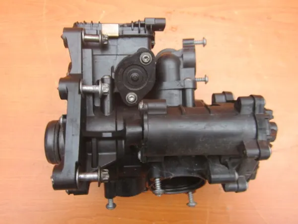 BMW X1 F48 F44 F40 MINI Carcasa de Termostato 8631943 image 9