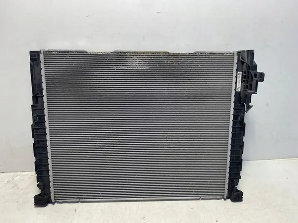 Radiador de agua BMW 5 G30 G31 8743664 MAHLE image 2