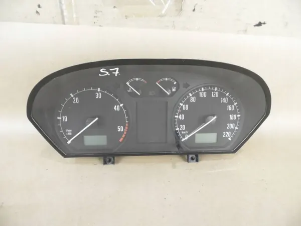 Compteur Skoda Fabia Mk1 TDI 110080016007 image 1