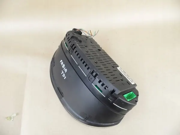 Compteur Skoda Fabia Mk1 TDI 110080016007 image 2