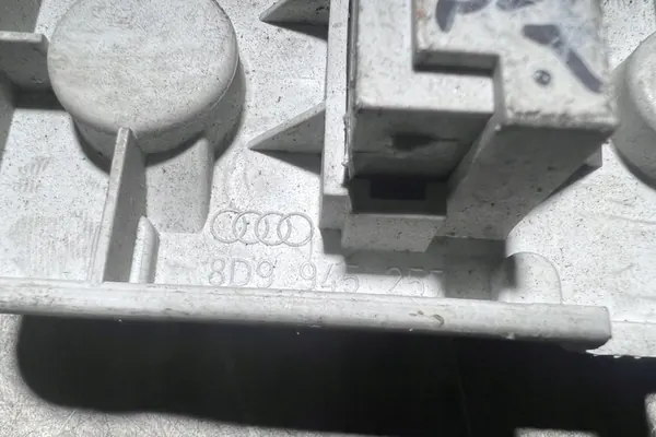 Rear Lamp Contacts AUDI A4 8D9945257 image 2