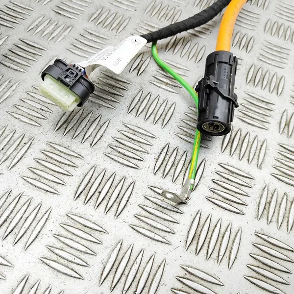 Câble de Charge de Batterie Mercedes-Benz E (W213) 2.0L A2135405005 image 6