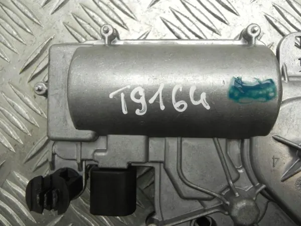 Sulkulevy pehmeällä sululla Škoda OEM 5TA 827 887 A image 4