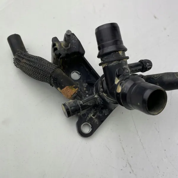 Vattenrörs T-stycke OEM 289355520R för Mercedes VITO image 3