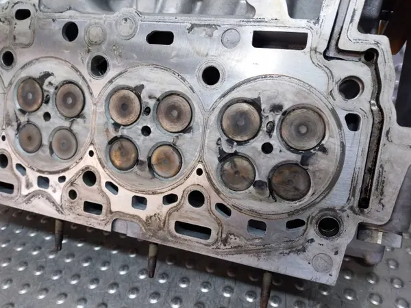 Cabeça do Motor Usada OEM 7810465 para BMW N47D20C image 8