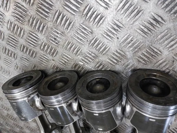 Kit Piston & Bielle OEM F1CFL411 pour Iveco Daily image 9