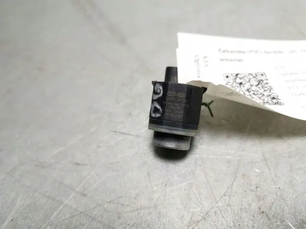 Sensor de estacionamento Kia OE OEM FBZ15943 - Usado image 3