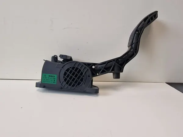 Pédale d'accélérateur Skoda Fabia OEM 6R2721503A image 2