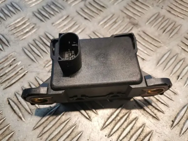 Mercedes-Benz ML W164 Hastighetssensor OEM 0045423918 image 3