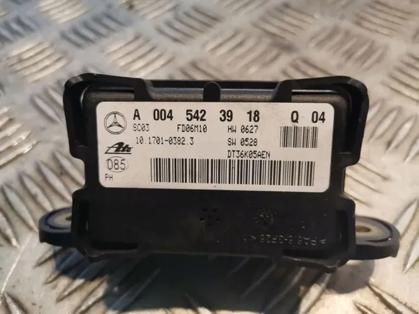 Mercedes-Benz ML W164 Hastighetssensor OEM 0045423918 image 4