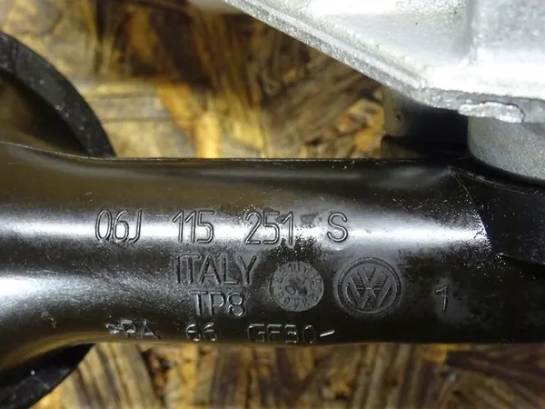 Oljepump AUDI A3 8P GOLF VI GTI 2.0 TSI TFSI 06H115105 image 6