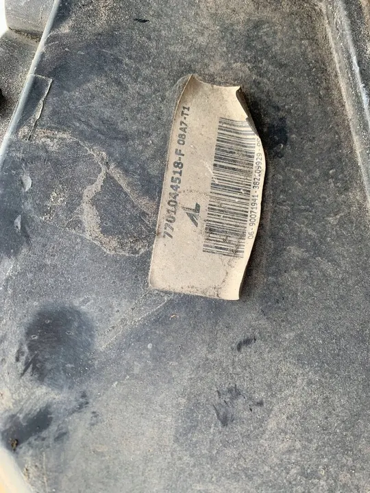 Farol dianteiro esquerdo Renault Master II 7701044518 danificado image 7