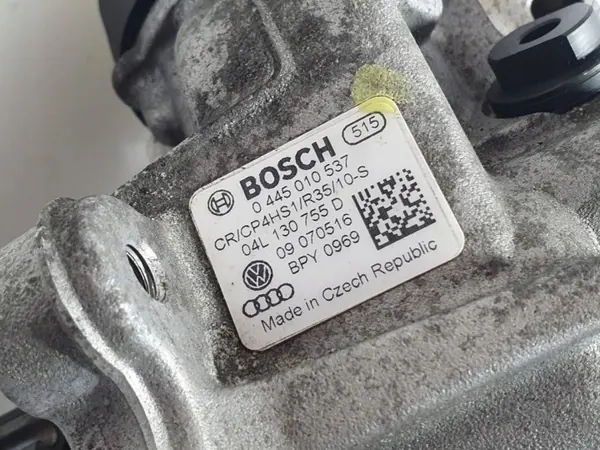 Pompe à injection OEM 04L130755D pour Audi A3 S3 image 10